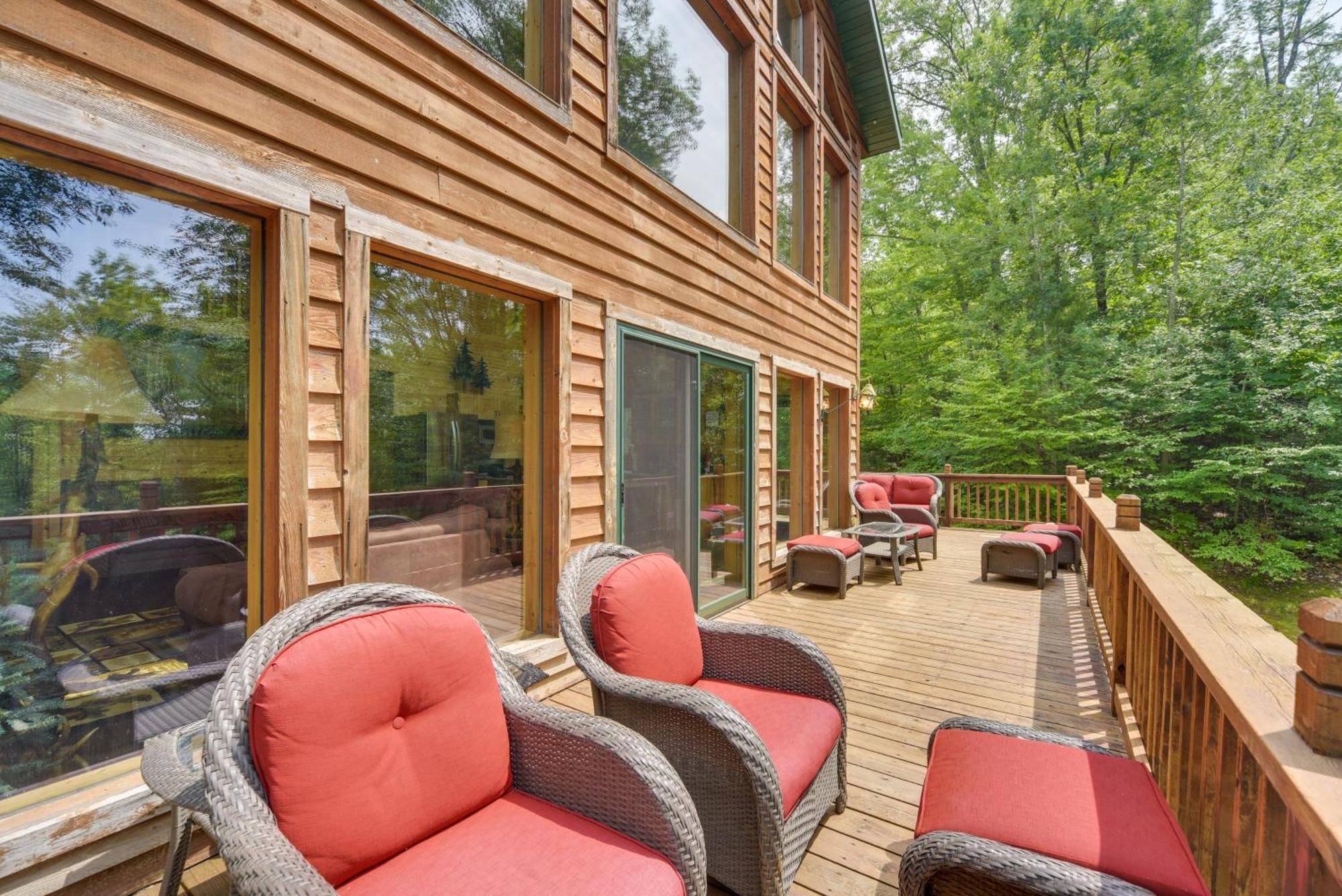 Scenic Hayward Lake View Retreat With Fire Pit Exterior foto